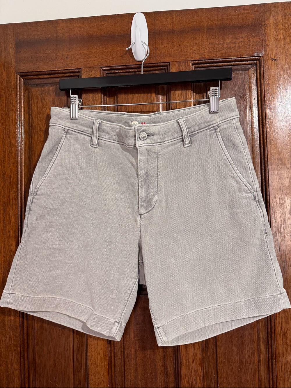 Faherty Men's Light Gray Flat-Front Shorts